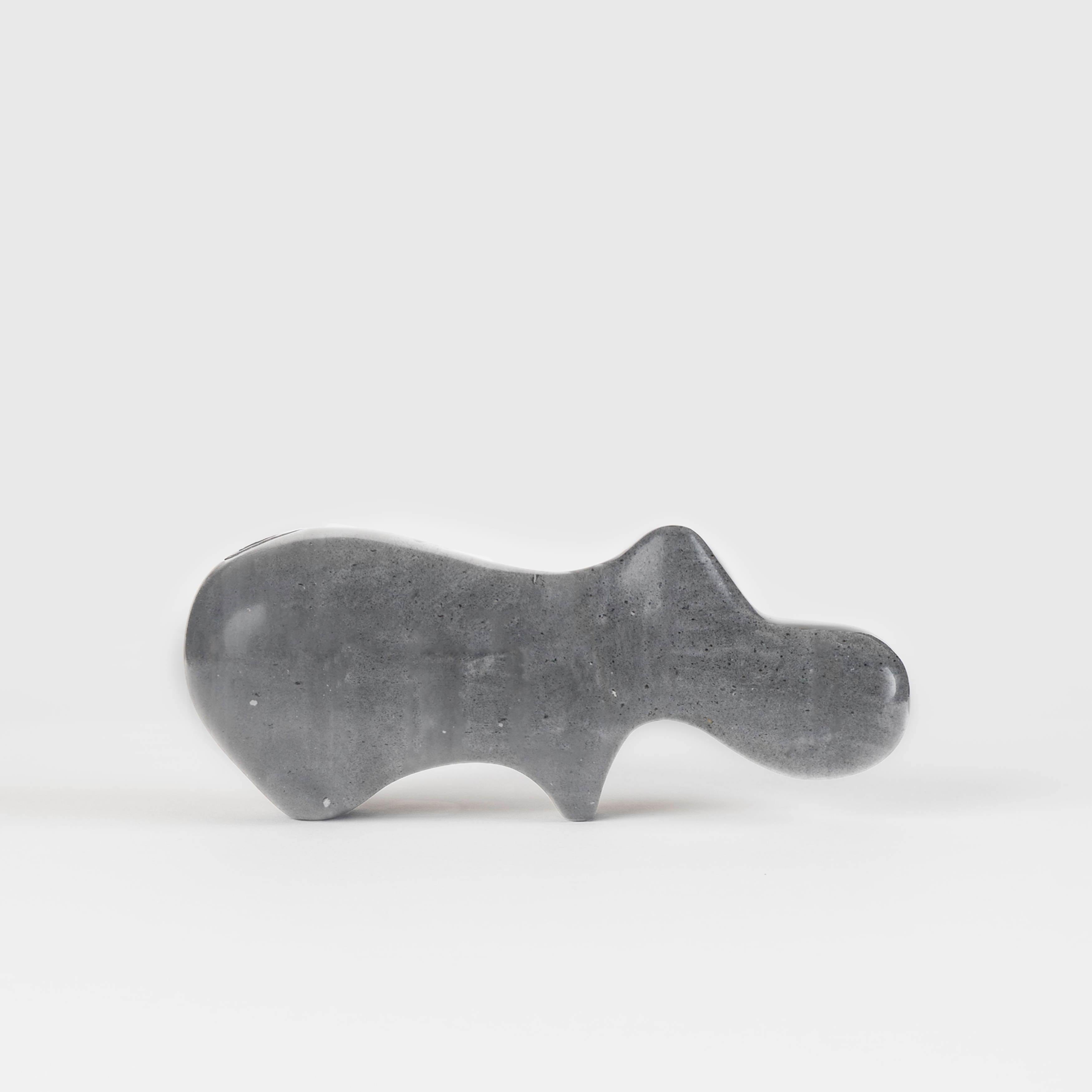 Mamma Taweret in raw basalt, in profile